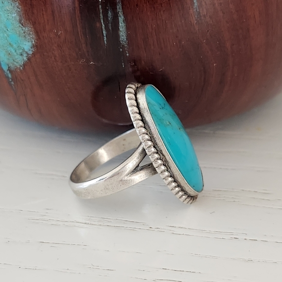 Bell Trading Company Vintage Sterling Silver Turquoise Ring - Picture 4 of 8